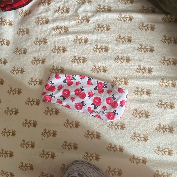 Junk headband - Picture 1 of 2
